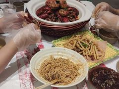 -肥肥虾庄·金牌油焖大虾(汉口城市广场店)
