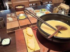 -银米·云南传统过桥米线(双廊黑金冠店)