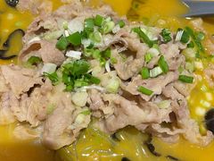 秘制酸汤肥牛-鹿港小镇(悠唐店)