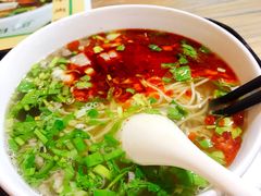 -陇上全荟兰州传统牛肉面(延吉路店)