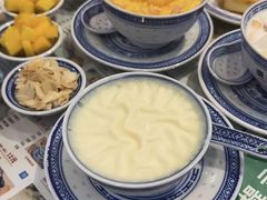-广信牛奶甜品世家(台东店)