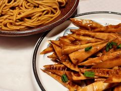 苏杭油焖笋-假装苏杭·迎春花与梅(陆家嘴中心店)