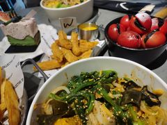 -W COLLECTIVE  DESSERT SHOP