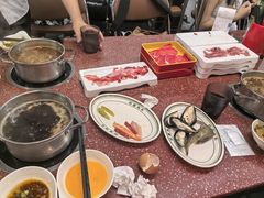 -四囍码头海鲜烧烤自助火锅(外滩南京东路悦荟广场店)