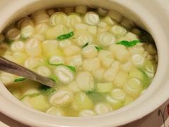 -泉畔人家·老济南经典鲁菜(大明湖店)