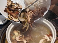 -黔蘑菇四季餐厅(观山湖店)