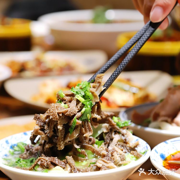 打卡魔都正宗乐山美食排队王!