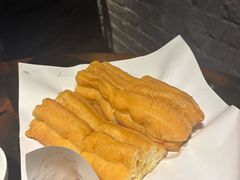 油炸鬼-大良毋米粥 · 粥底火锅(岭南天地店)