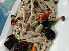 -龙香居海鲜浑锅家常菜·特色驴肉