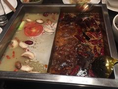 百年川椒火锅-百年川椒重庆老火锅(光谷店)