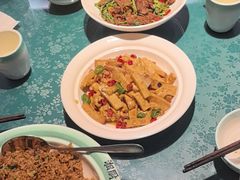 -呷湘厨·鱼汤捞饭·剁椒鱼头·辣椒炒肉(国家会展中心店)