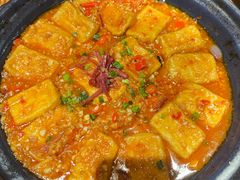 蒜香火腿包浆豆腐-云海肴·汽锅鸡·云南代表菜(美罗城店)