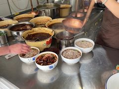 -珀玉莲花白米线店