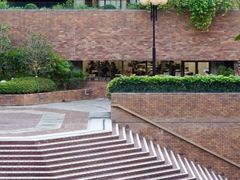 -香港理工大学
