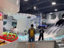 -MINI MARS KIDS CLUB亲子家庭中心(长宁天山店)