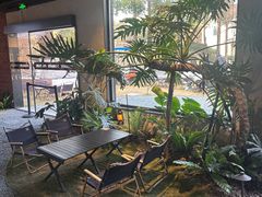 -J Create城市露营咖啡·简餐·宠物(上海动物园店)