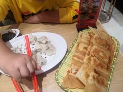 锅贴全家福-赵奶奶水饺锅贴小酒馆(丁字沽店)