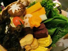 -湊湊火锅·茶憩(打浦桥日月光店)