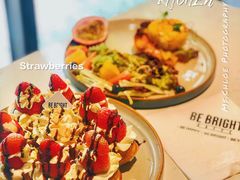 草莓忌廉华夫饼-BE BRIGHT KITCHEN(正佳广场店)