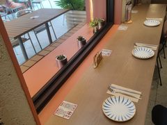 -必胜客(上海华谊新所店)
