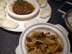 -万重锦·人文川菜馆(骡马市店)