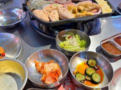 -阿亲家·韩式无限烤肉(花果园店)