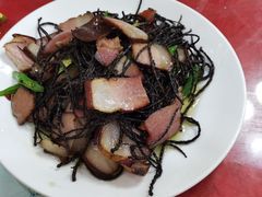 -乡土特色.冷锅鱼.牦牛肉汤锅