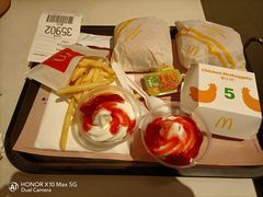 -麦当劳(沙井京基百纳广场店)