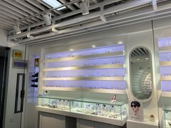 -浮光眼镜·蔡司视觉合作·数字验配中心(陆家嘴店)