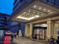 -宜昌均瑶国际酒店(宜昌CBD购物中心夷陵广场店)