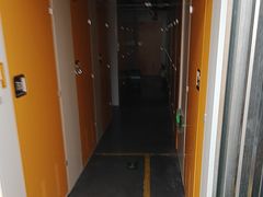 -安东易迷你自助仓储寄存仓库(顾戴路店)