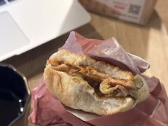 麻酱芝士风味板烧鸡腿堡-麦当劳(广州新港东路第二分店)