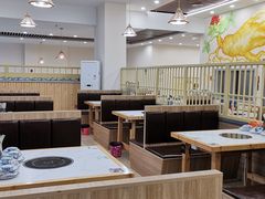 大堂-朴小妹人参鸡汤火锅(长白山万达店)