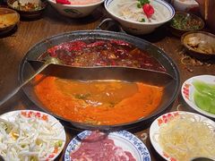 -萍姐火锅·公路夜市(武汉首店)