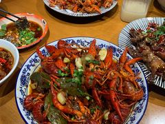 -琥珀老六龙虾(四里河店)