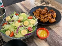 蔬菜沙拉-猫头鹰炸鸡
