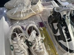 -翰皇直营洗衣洗鞋(望京鹿港店)