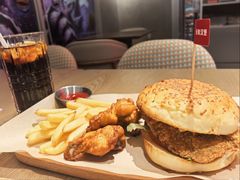 -必胜客(航洋国际店)