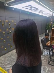 -藤野造型•烫染专业店