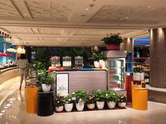 -咖啡苑自助餐厅·中国大饭店