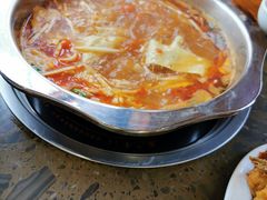 -黄利砖万峰林布依特色酸笋牛肉馆