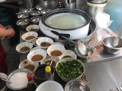 -依云煎包店
