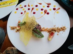 香煎鸭肝配核桃碎热情果及树莓汁-AZUL by FUEL蓝色·法式酒馆(琶醍店)