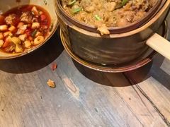 -有红鸡毛店·砂锅菜(抚琴夜市店)