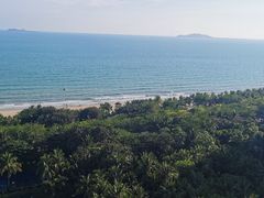 -三亚湾海居铂尔曼度假酒店