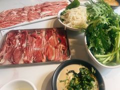 -德林酸菜鱼火锅(南丹店)