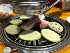 -唯成•韩国炭火烤肉 유성고기