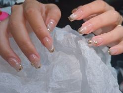 -Nail Me美甲美睫
