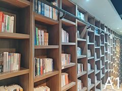 -那美(华莱坞店)