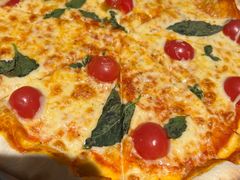 -JINNS锦时 steak&pizza(浸信会礼拜堂旧址店)